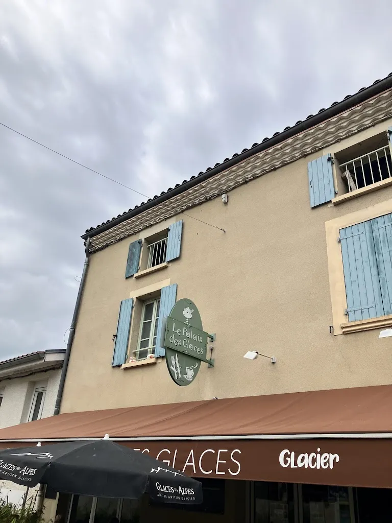 Paulus Die Boskabouter_Le Palais Des Glaces_Hauterives_reseña