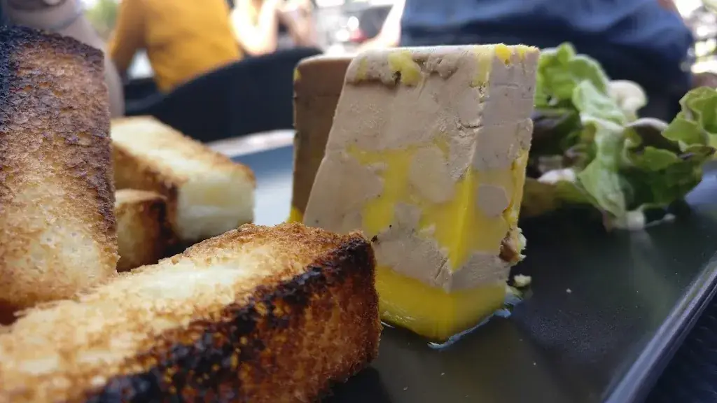 Andrea Moro_Les 2 Zèbres_Neubourg_review