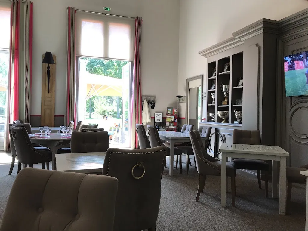 Tam Le_les terrasses du champ de bataille_Neubourg_reseña