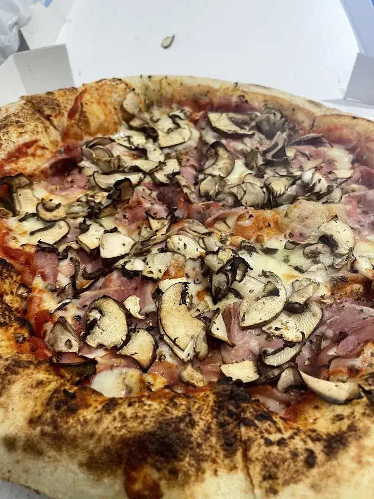 Cristian Marro_Just'You pizza le neubourg_Neubourg_review