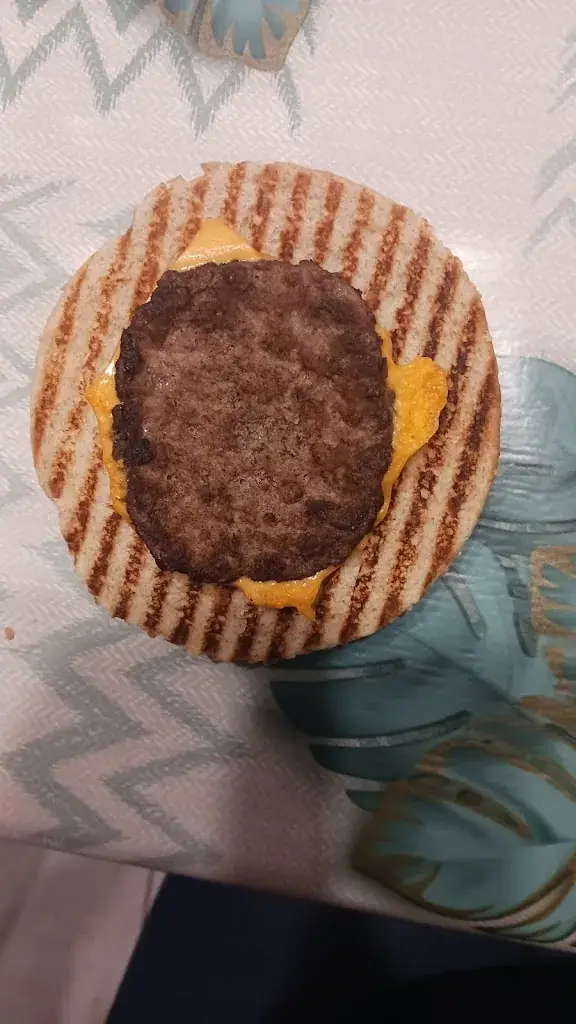 Emilie Julien_Délices burger Carnot le Neubourg_Neubourg_review