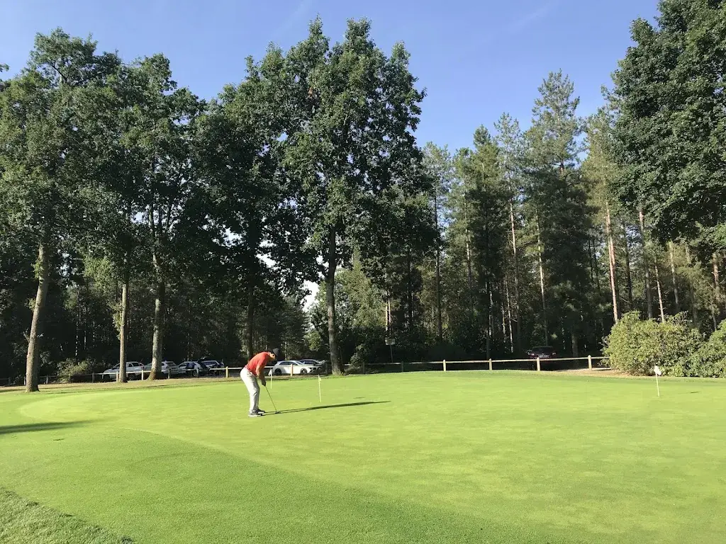 Tam Le_Golf du Champ de Bataille_Neubourg_review