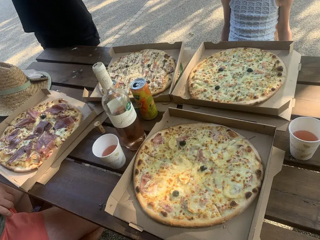 Ina Morata_Au Nouvel'Ancien pizzeria_Hauterives_review