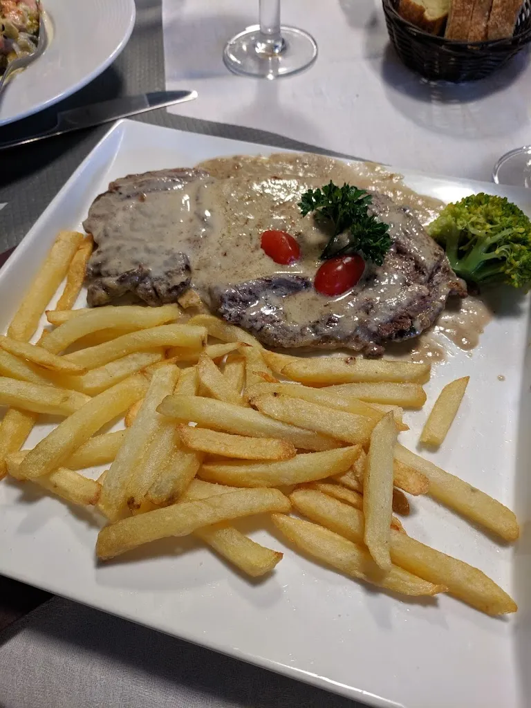 Bella Carlotta_Trait_slider_image_2