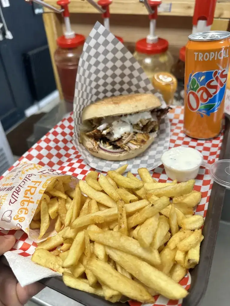 Chez reda_Trait_slider_image_3