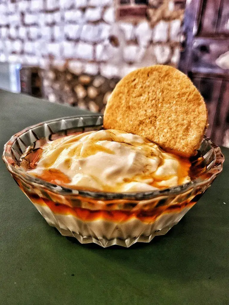 Richard Ennis_Edmond_Val-de-Reuil_recensione