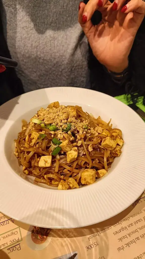 Nadège _Le Sabaidee_Val-de-Reuil_review