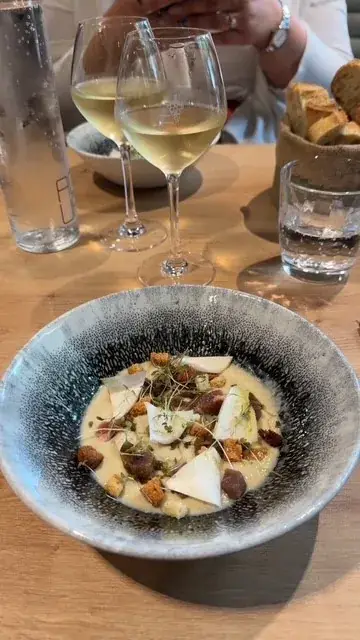 Marie-France RANDRIANASOLO_Les Lodges de Socrate_Vaudreuil_review