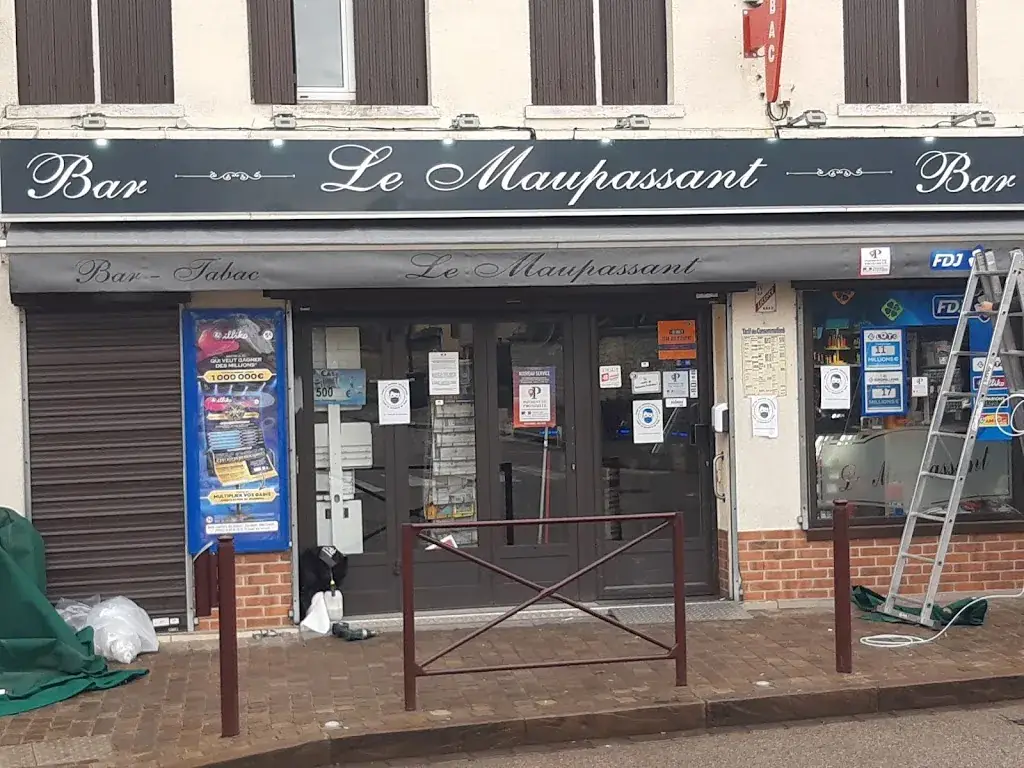 Le Maupassant restaurant in Vaudreuil