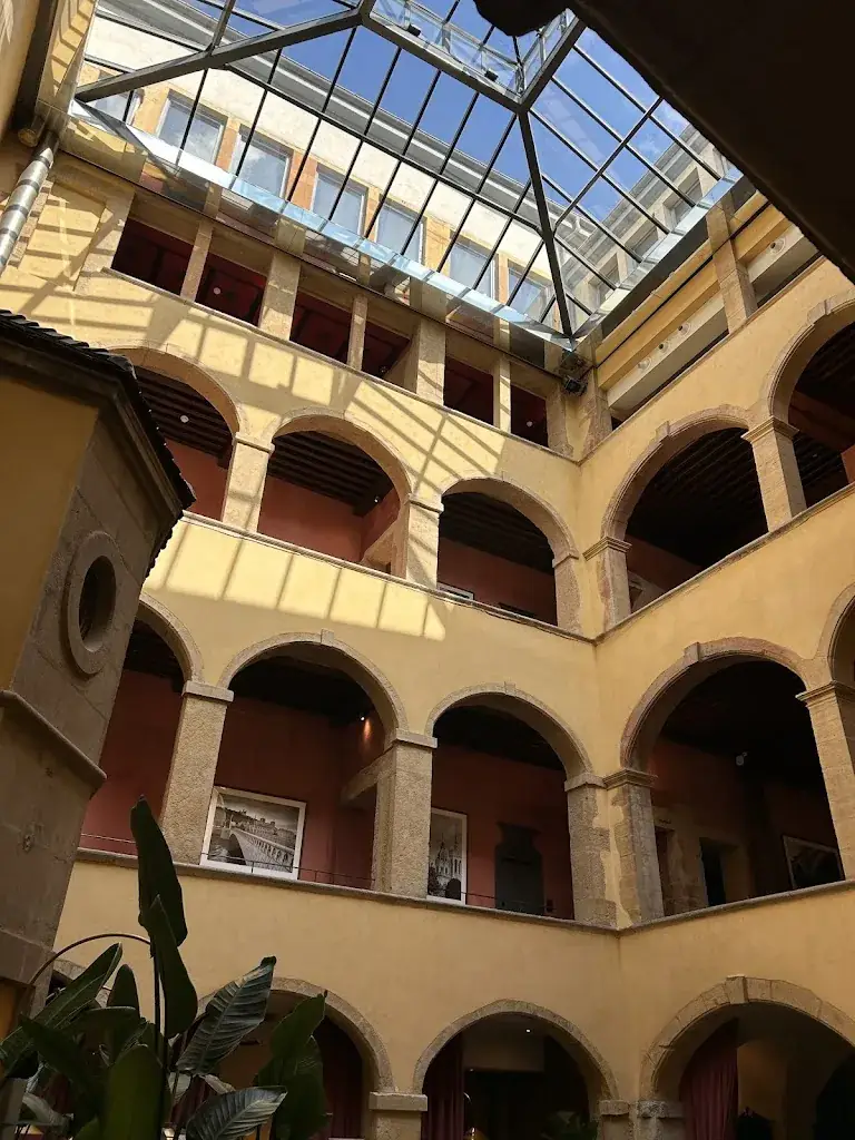 Lars Syberg_Cour des Loges Lyon, A Radisson Collection Hotel_Lyon_review