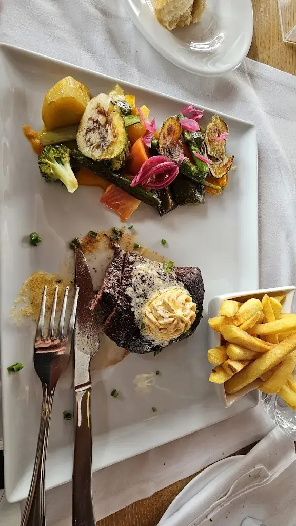 Rad G_Restaurant Le Silex_Hauterive_review