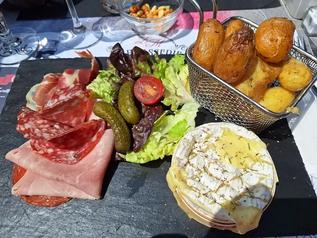 marielle barnhoorn_Lm La Brasserie_Andelys_recensione