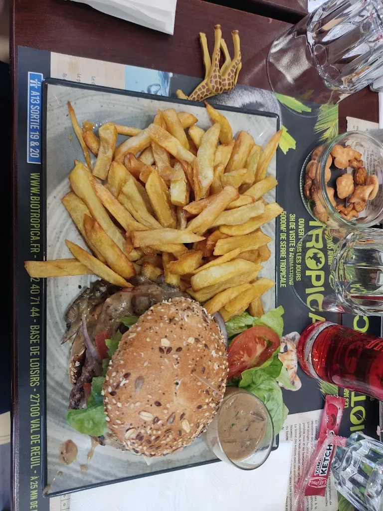 adeline loichot_O'Famili_Andelys_review