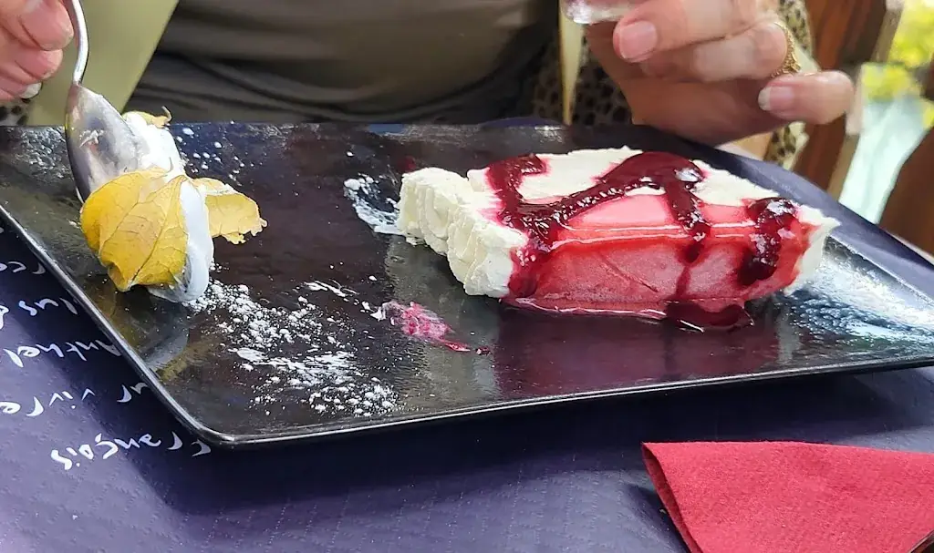 Pierre Édouard Delavauvre_L'auberge De La Praille_Hauteville_review