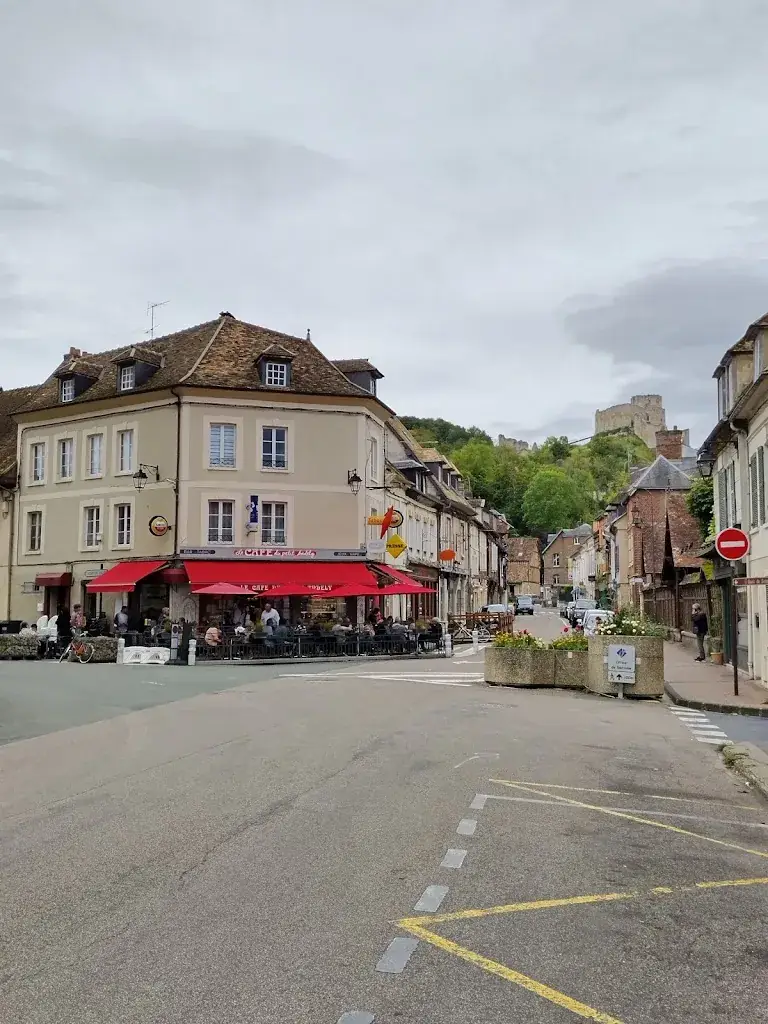 Claire Parr_Le café du petit Andely_Andelys_review