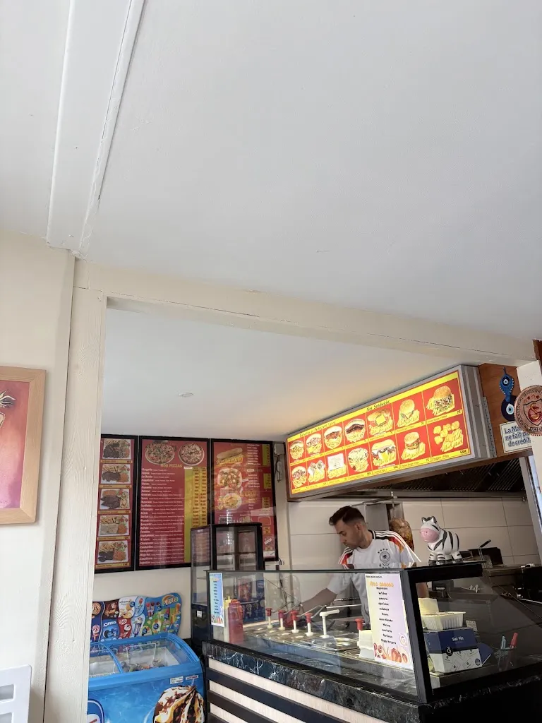 Kebab Pizza Venise_Londinières_slider_image_3