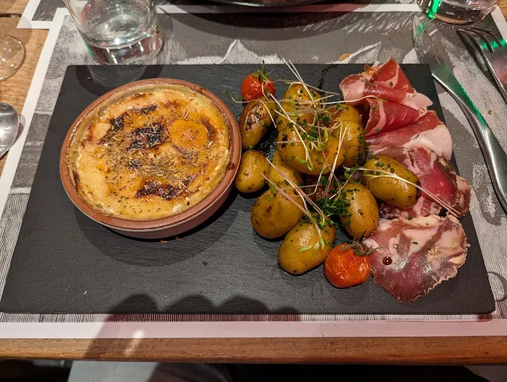 Frédéric Jauffret_Atelier N9_Mortagne-au-Perche_review