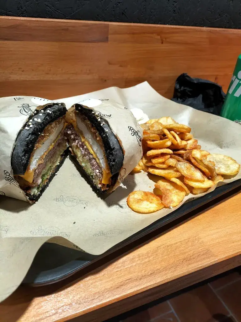 Hugo_emy Lamour_Labo de Léo_Frénaye_review