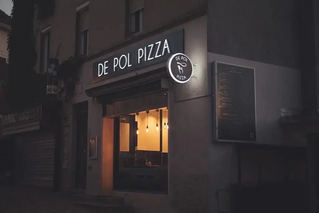 DE POL PIZZA Restaurant in d'Hauteville