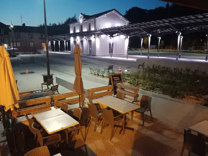 L'esplanade de bagnoles restaurant in Normandie