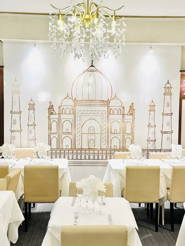 TAJ MAHAL restaurant in Normandie