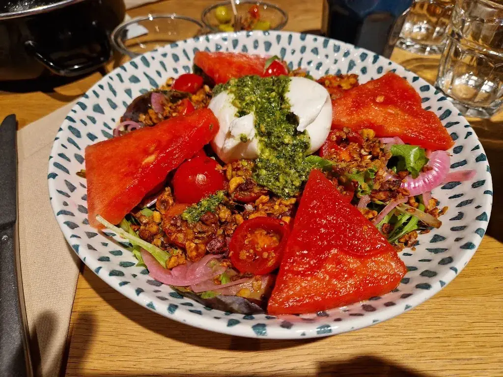 Ana Tanhofer_L'inéLucTable_Luc-sur-Mer_recensione