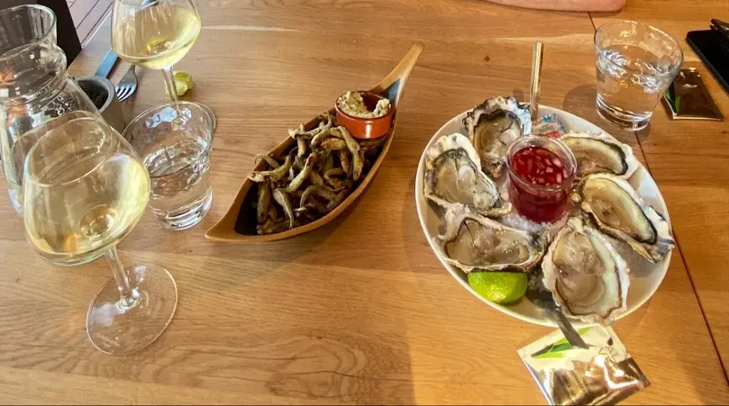 Alla Golovanova_L'inéLucTable_Luc-sur-Mer_recensione