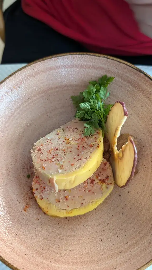 Michael Metropoulos_Le comptoir du Beau Rivage_Luc-sur-Mer_review