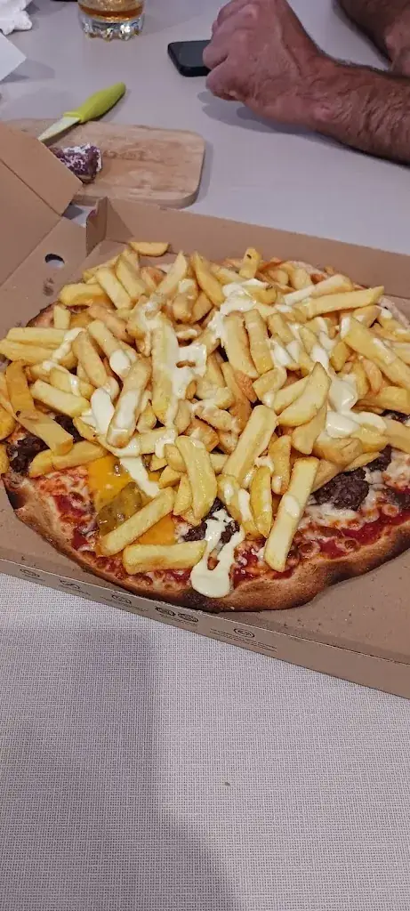 Laeticia Lebrun_La Cabana_Luc-sur-Mer_review