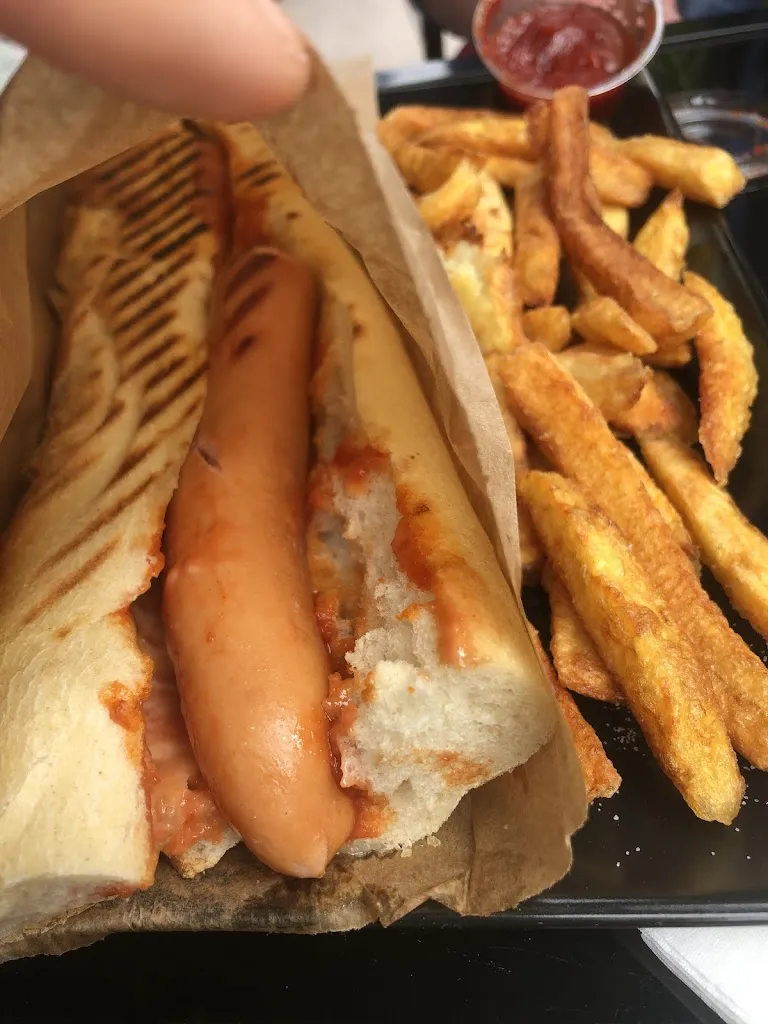 Luiz Roque_Caprices De Mômes Salé Sandwicherie Sucré_Luc-sur-Mer_review