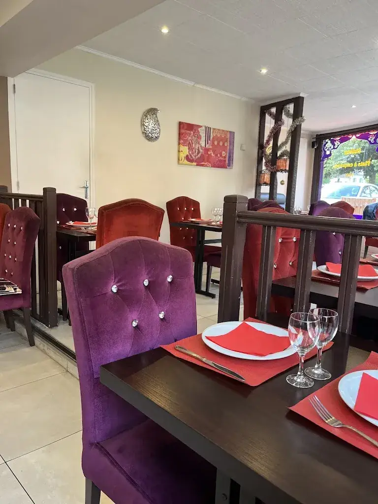 Heera Singh_Le Taj Mahal_Louviers_review