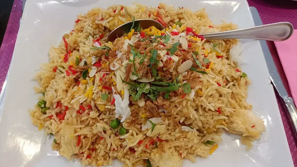 Le Taj Mahal_Louviers_slider_image_3