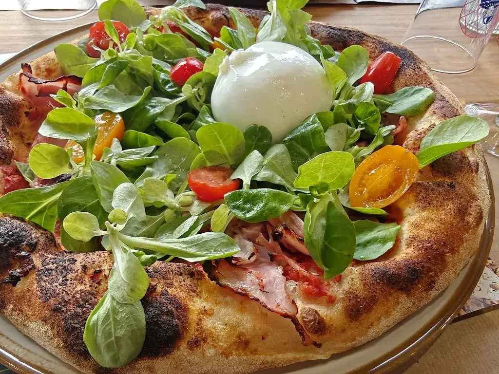 Nicholas Komaromy_La Napolia Louviers_Louviers_Bewertung