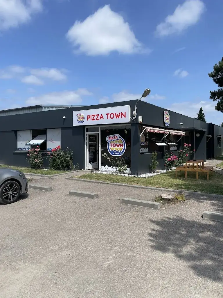 Pizza town_Louviers_slider_image_3