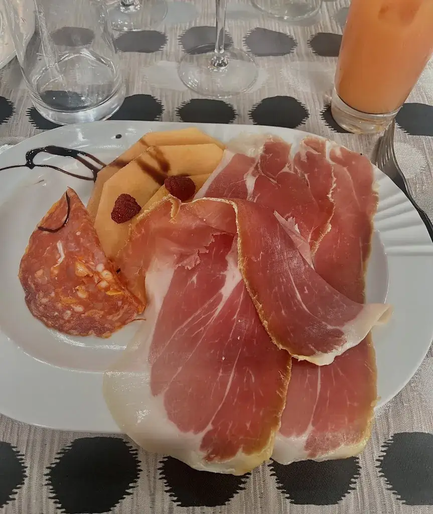 Celia Mejan_Le Relais des Tartasses_Chapelaude_review