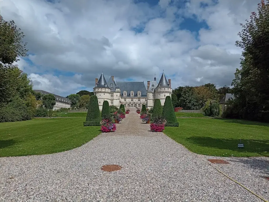 Thomas Hertha_Lycée St Joseph - Château de Mesnières : Forêt, Horticulture, Services, Hôtellerie_Mesnières-en-Bray_review
