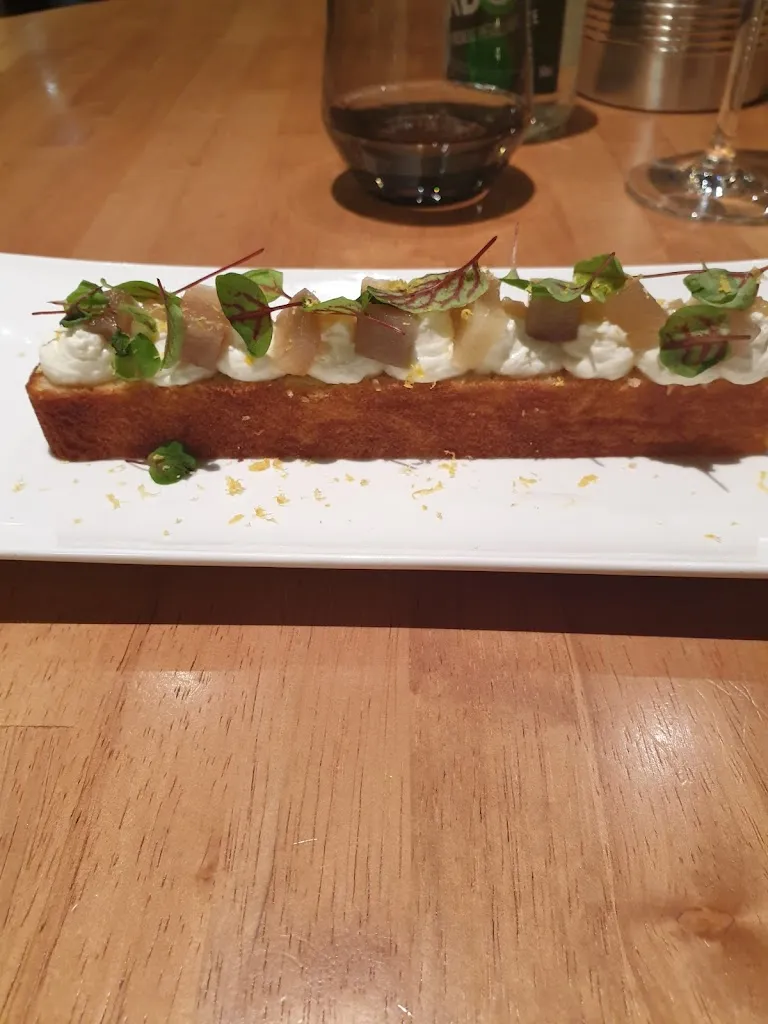 Patrick Vander Maelen_Logis Hôtel-Restaurant Les Airelles_Neufchâtel-en-Bray_review