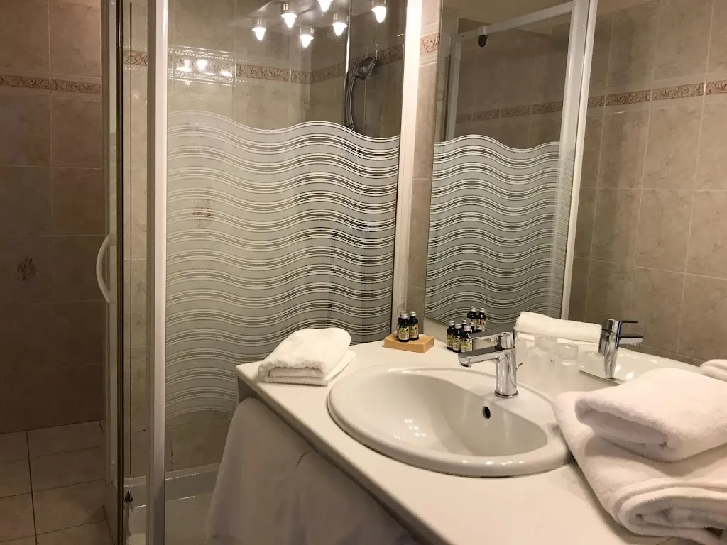 Logis Hôtel-Restaurant Les Airelles_Neufchâtel-en-Bray_slider_image_3