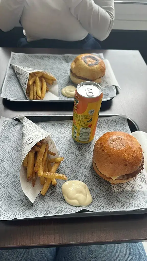 Orane_KM burger_Merville-Franceville-Plage_review