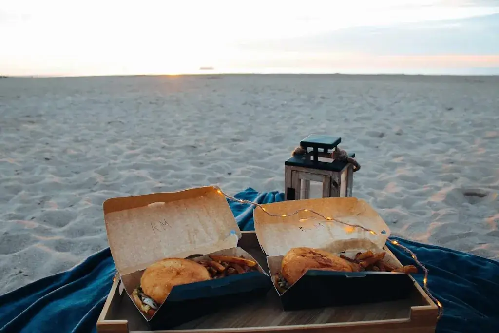 KM burger_Merville-Franceville-Plage_slider_image_2