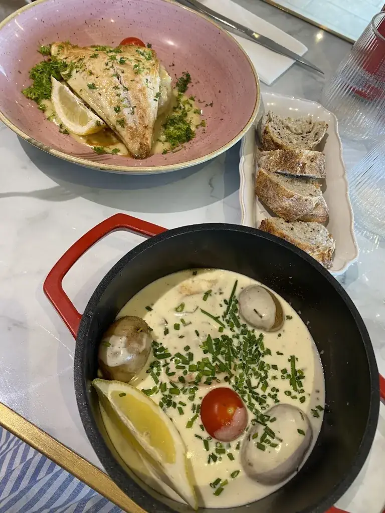 Azhar JEETUN_La Moulerie_Ouistreham_review