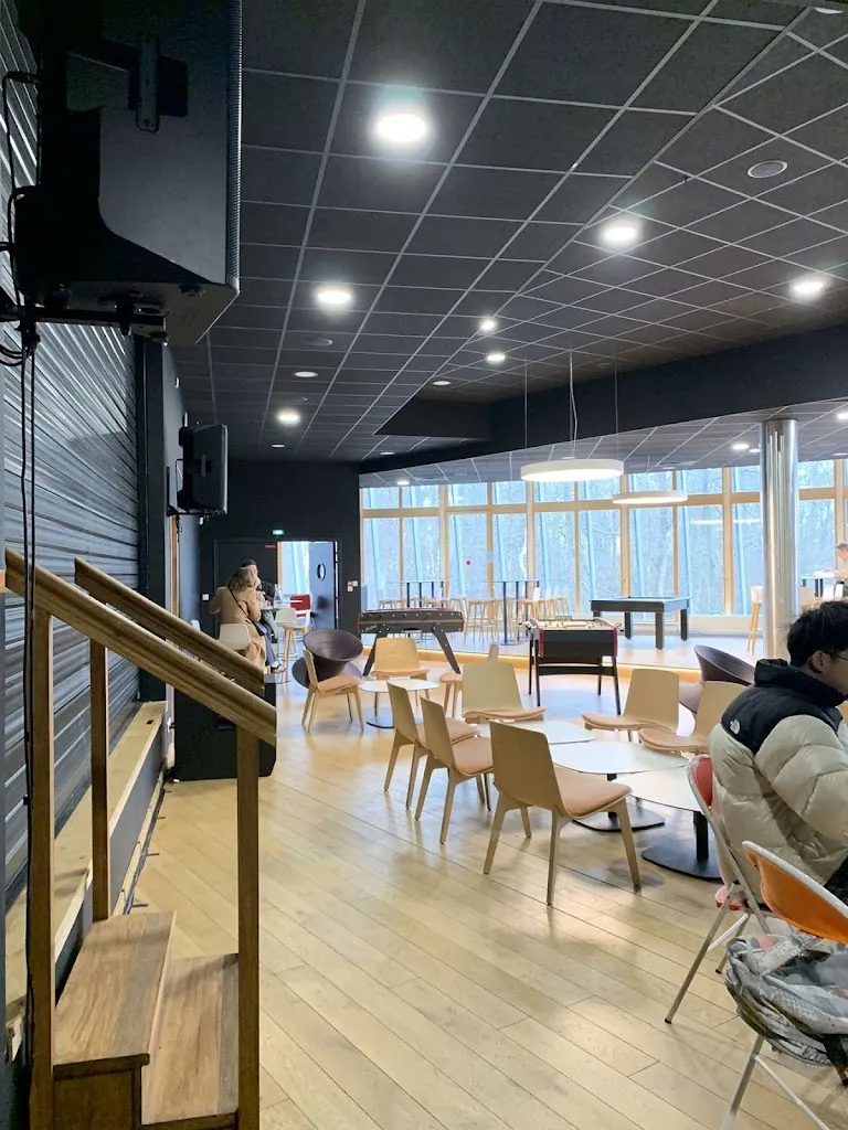 Restaurant Universitaire La soucoupe CROUS de Rouen_Mont-Saint-Aignan_slider_image_3