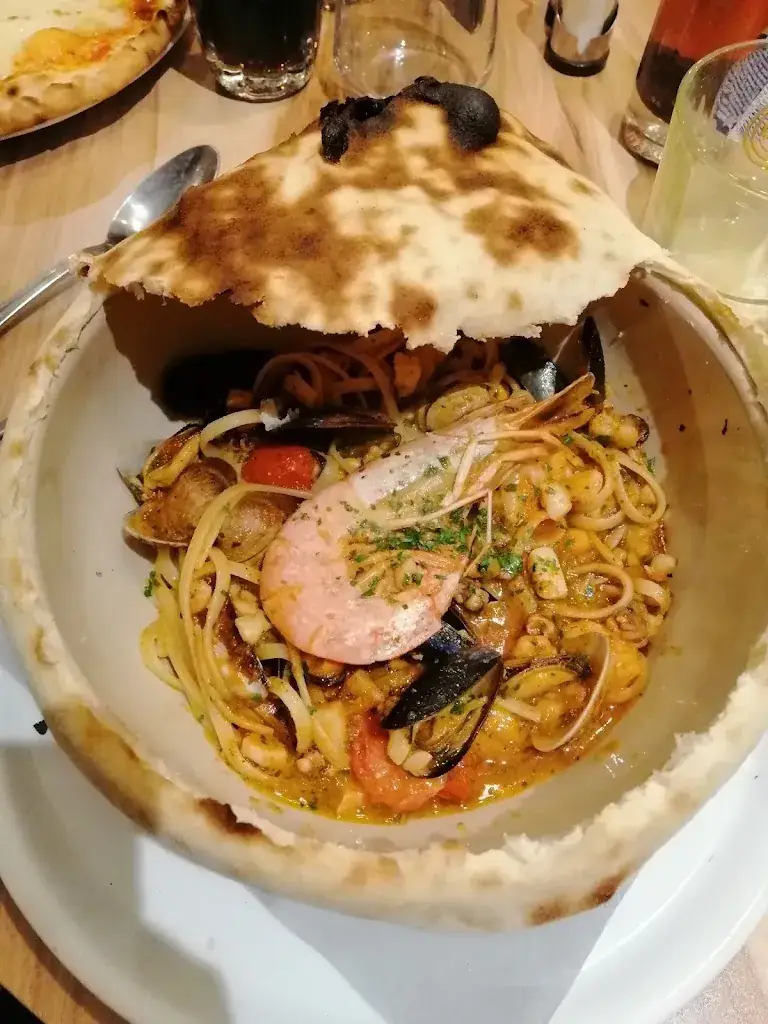 Menu_Pizza Bella_Amancy_image_9