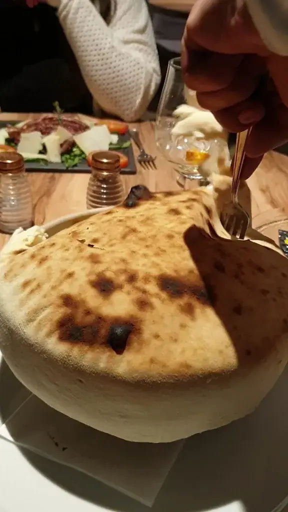 Pizza Bella_Amancy_slider_image_2