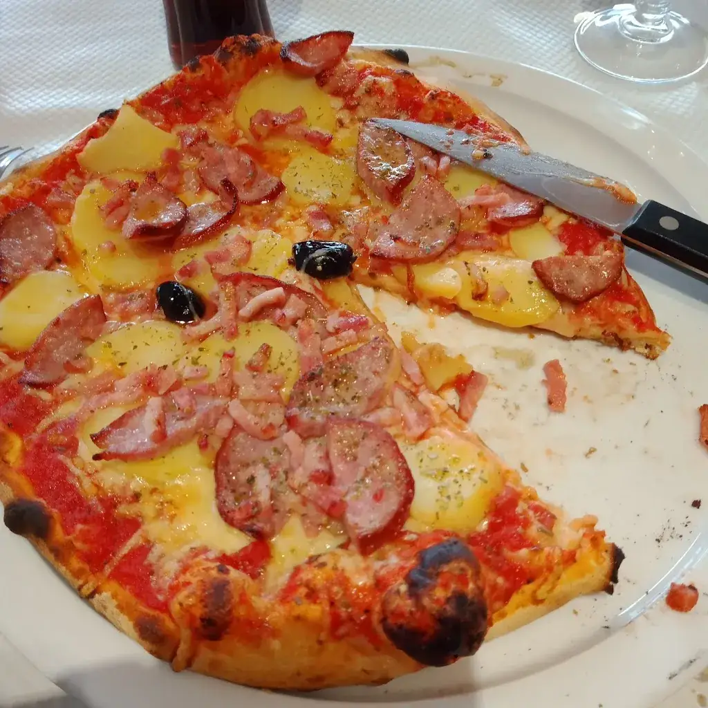 MAISON LEONARD_Izernore_slider_image_2