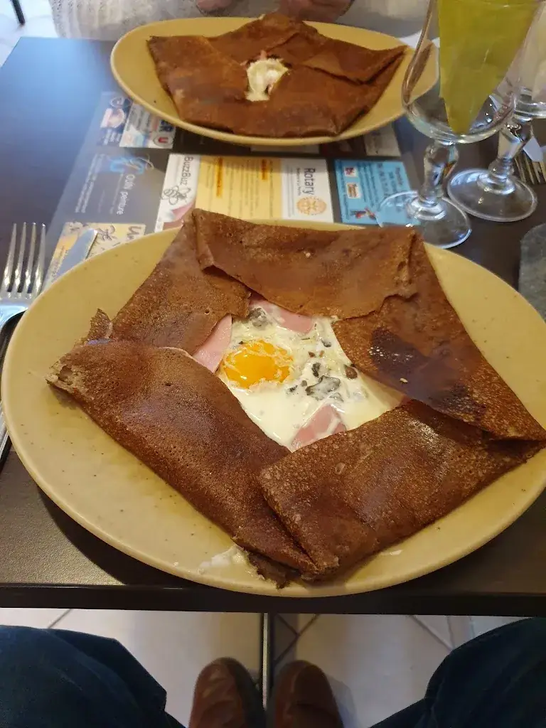 Jeff Key_Crêperie La Pomone_Mortagne-au-Perche_review