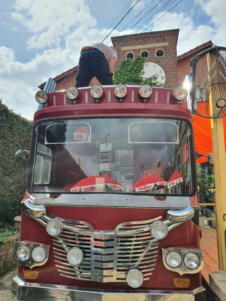 La Guinguette des Puces du Moulin_Neaufles-Saint-Martin_slider_image_3