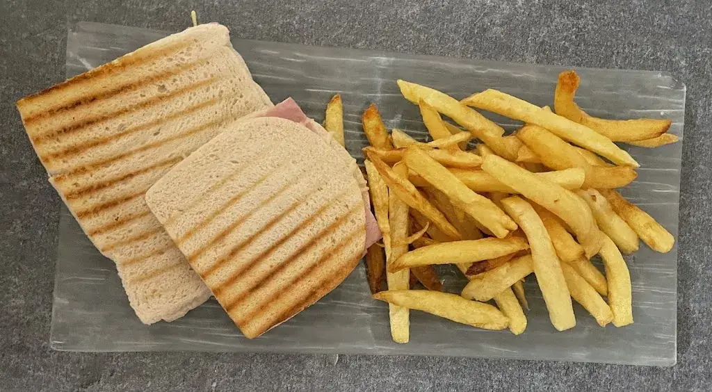 Le Central_Mortain-Bocage_slider_image_3