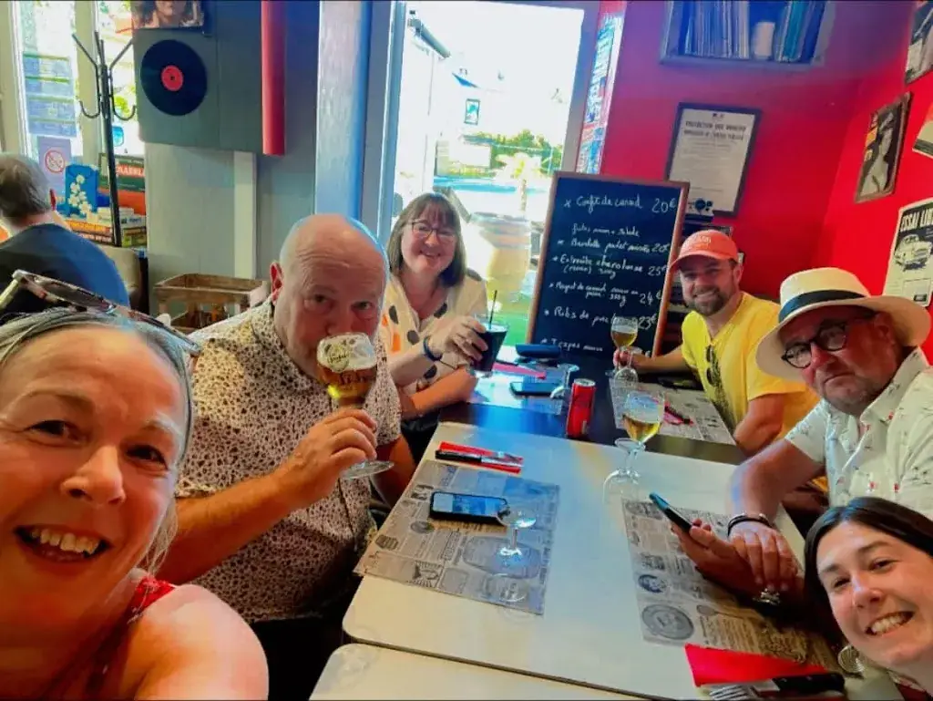 Simon Holcombe_LE BISTRO X_Vallées_recensione