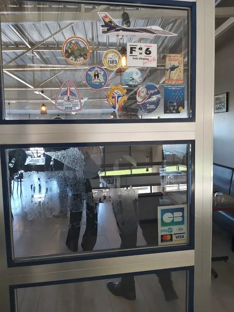 Maud Cappelle_Brasserie de l'aéroport_Havre_review